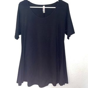 LuLaRoe “Perfect T”